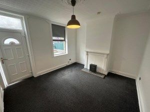 4 Bed house to rent in Elland