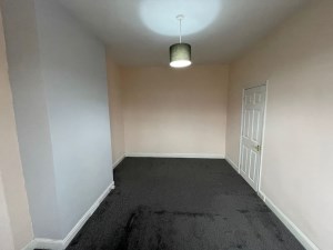 2 Bed House to rent in Halifax
