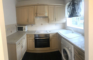 2 Bed Modern Ground Floor Flat In Salford