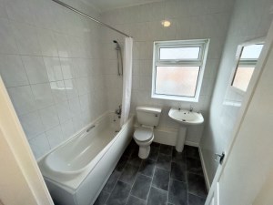 2 bed House to rent on Glenolden Street, Clayton, M11 4PT