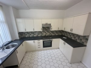 Charming 2 Bed Property to rent on Chapel Street, Dukinfield, SK16 4DT