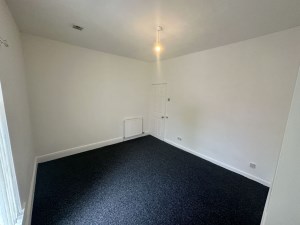 Charming 2 Bed Property to rent on Chapel Street, Dukinfield, SK16 4DT