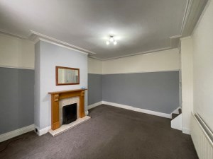 2 Bed House to rent in Halifax