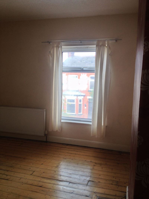 2 Bedroom Terrace House in Gorton